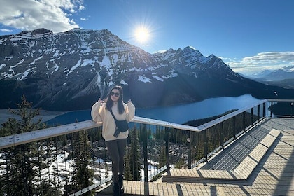 Lake Louise Peyto Lake and Crowfoot Glacier from Canmore Day Tour