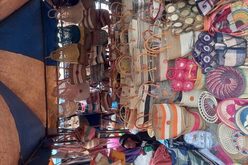 Shop for souvenir at masai market Nairobi | Visit Kibera Expeditions 