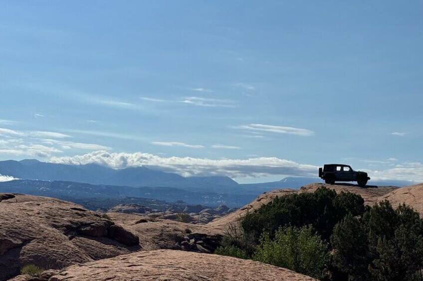 Full Day Private 4x4 Guided Jeep Experience in Moab 