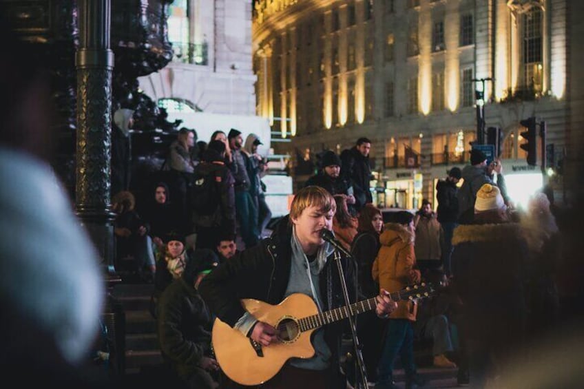 Together we will discover the magic of Piccadilly Circus and more!