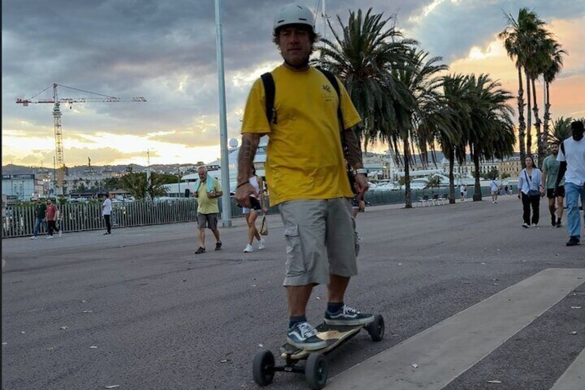 riding e-skate in barcelona with wellride.barcelona