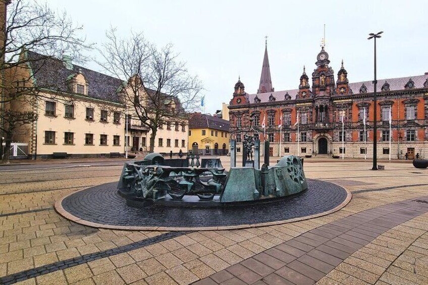 Self-Guided Walking Game Tour of Headless Horseman in Malmö