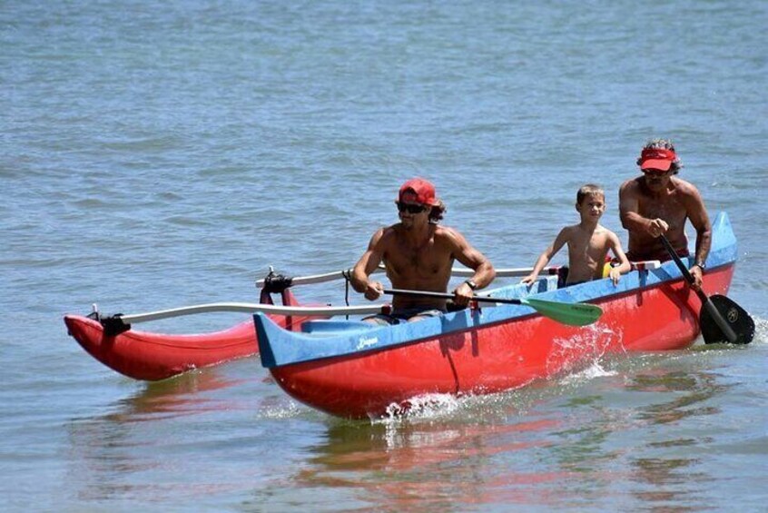 Outrigger Canoe Surfing at Kalapaki Beach 