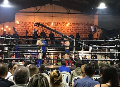 Bogotá: experiencia de una noche de boxeo colombiana