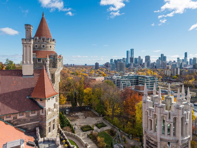  Casa Loma: The Ultimate Castle Experience