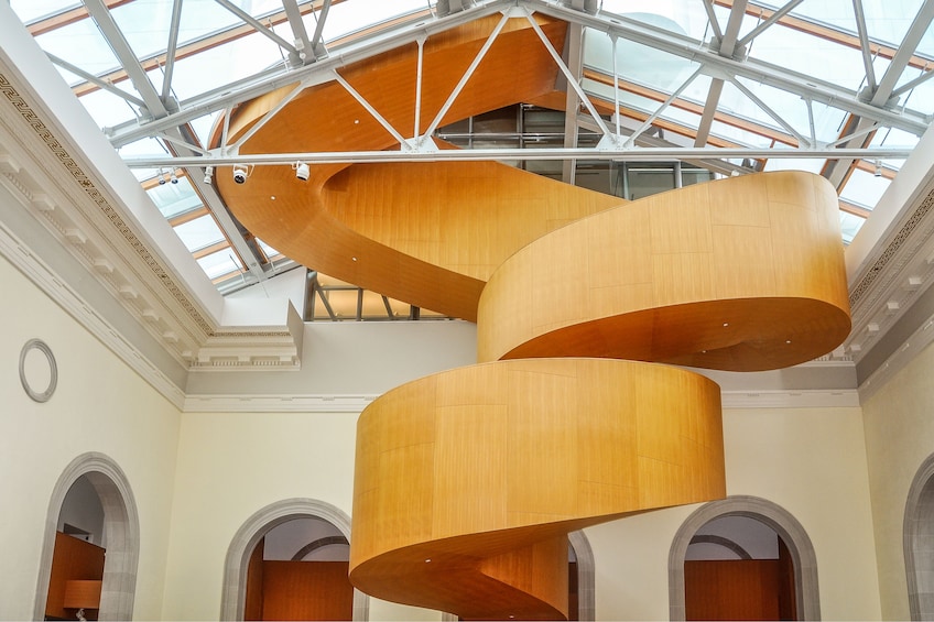 Masterpieces of the Art Gallery of Ontario: A Guided Tour Through Art
