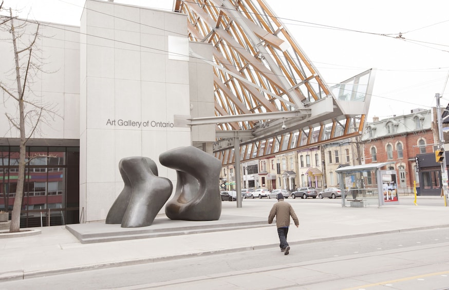 Masterpieces of the Art Gallery of Ontario: A Guided Tour Through Art