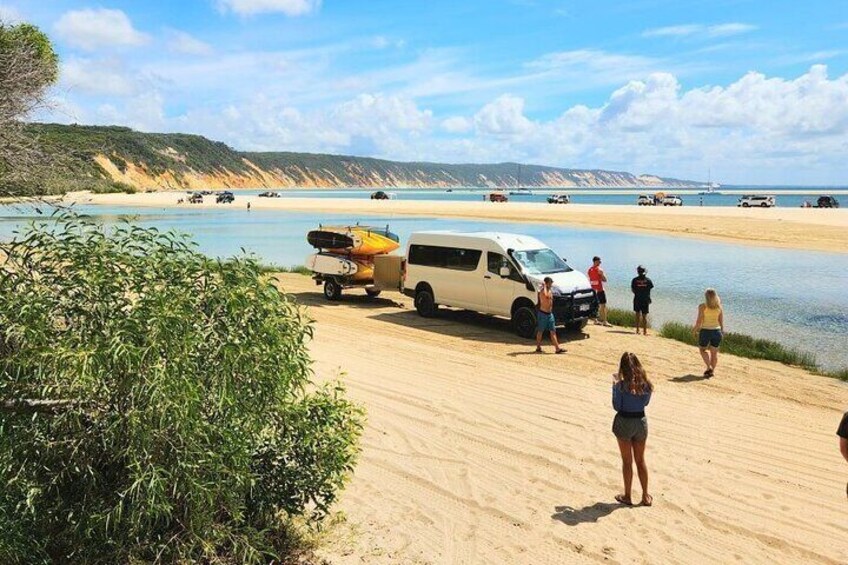 Noosa Whale Watching with Ocean Kayaking and Beach 4X4 Tour 