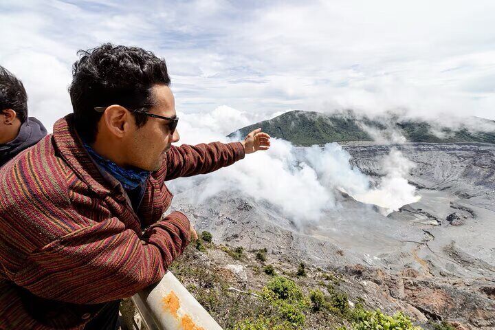 Small Group Half Day Guided Tour Visit to Poas Volcano