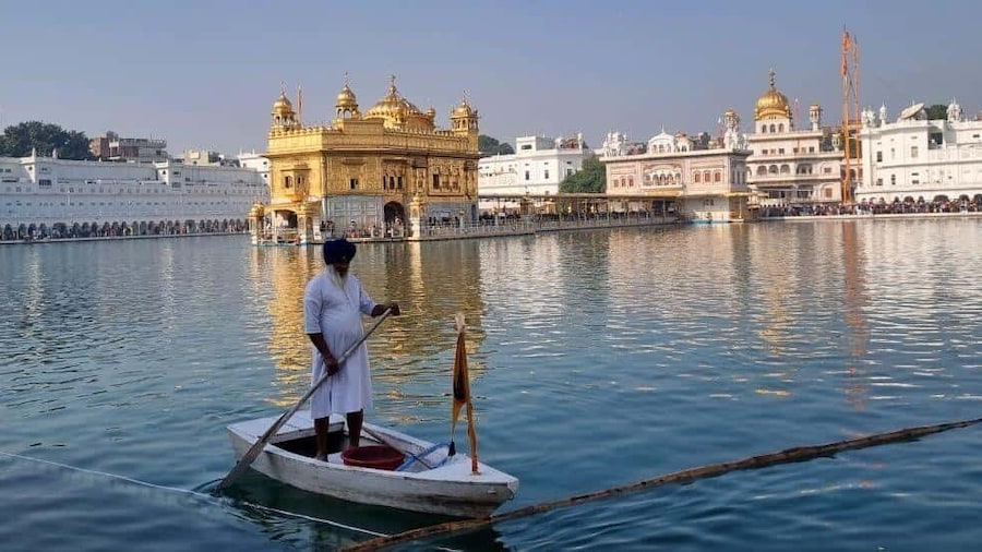 Golden Temple and Jallianwala bagh Guided Tour