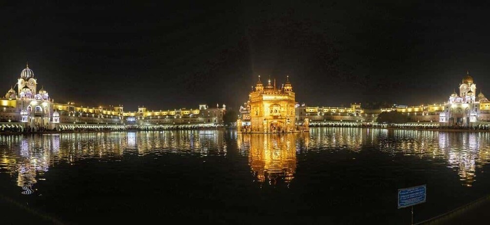 Picture 11 for Activity Golden Temple and Jallianwala bagh Guided Tour