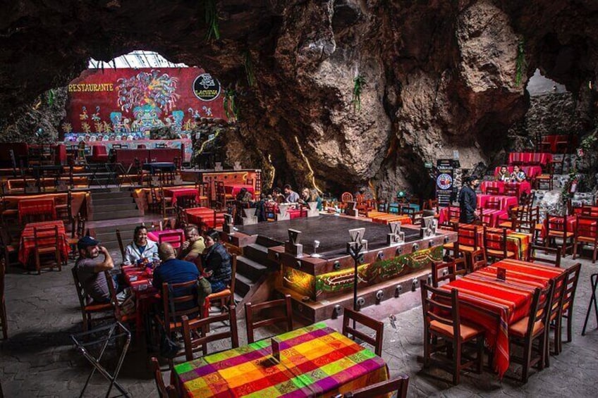 Balloon flight + pick up in CDMX + Breakfast in Cave + Teotihuacan