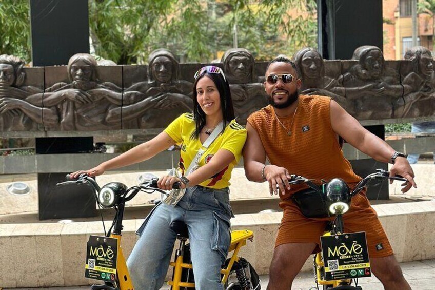 Medellin Private VIP Electric Bike Tour with Lunch