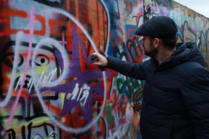 Urban Canvas: Exploring Shoreditch's Vibrant Street Art 