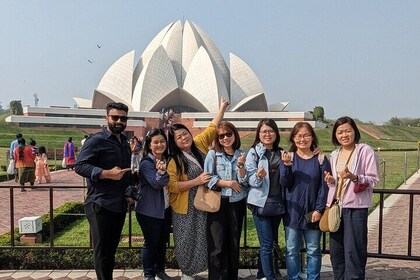 Exclusive Full-Day Guided Tour of Old and New Delhi