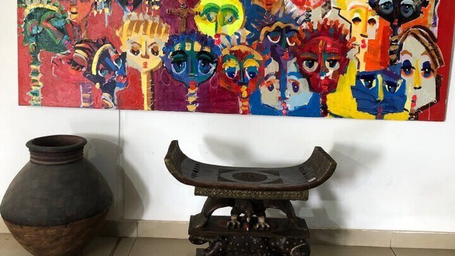 Half Day Fantasy Coffins and Art Tour in Accra with Lunch