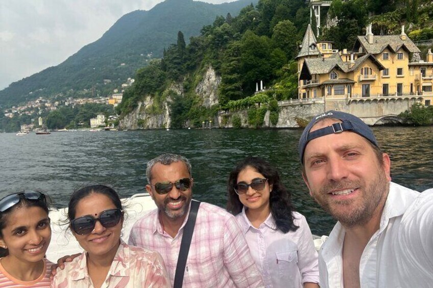 1 hour tour on Lake Como by boat with captain