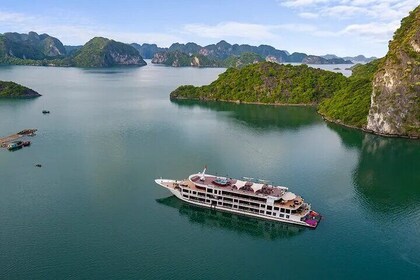From Hanoi : 2-Day Lan Ha & Halong Bay 5 Star Cruise with Balcony