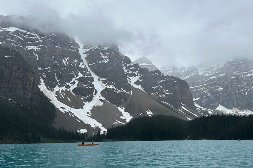 SHUTTLE: Moraine Lake and Lake Louise from Banff