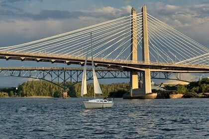 2 Hour Portland Private Boat Tour with Captain - All-inclusive