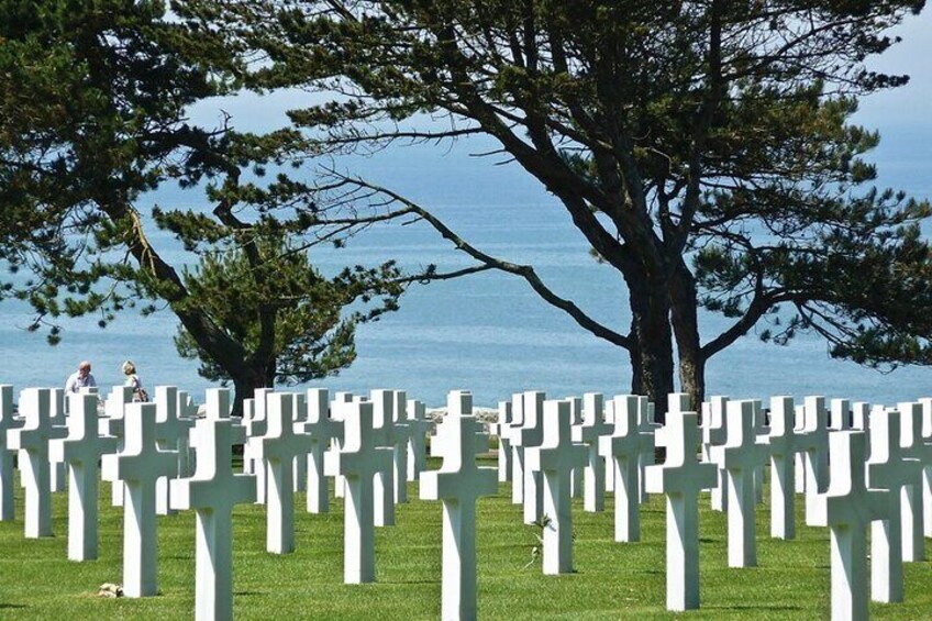 The American cemetery of Colleville-sur-Mer, 9889 graves