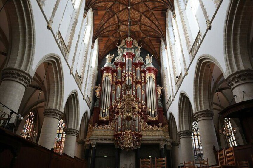 Organ played by Mozart at the age of 10