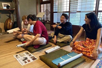 Kakejiku (hanging scroll) Historical Art Class in Abeno Osaka