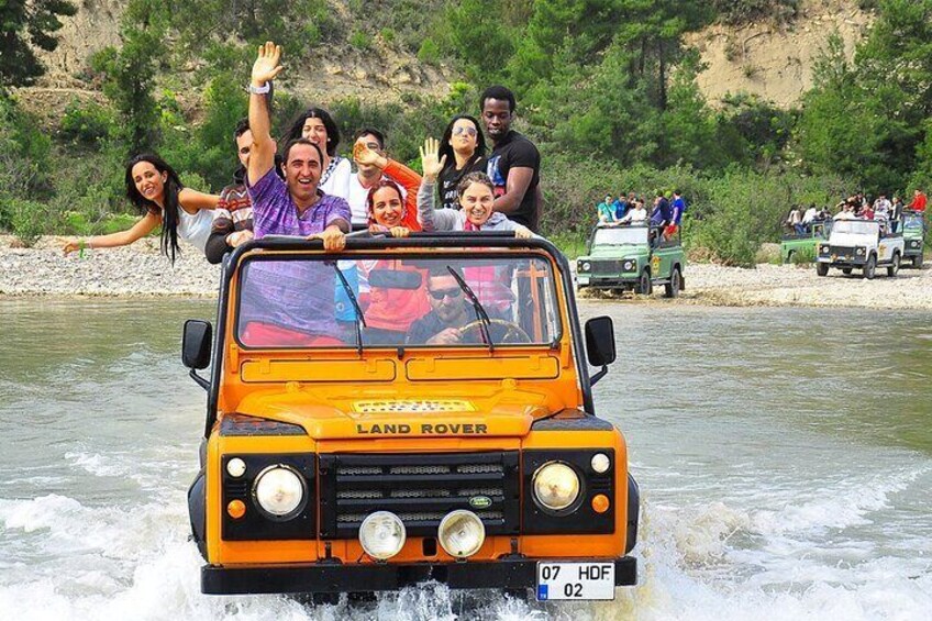 JEEP SAFARI