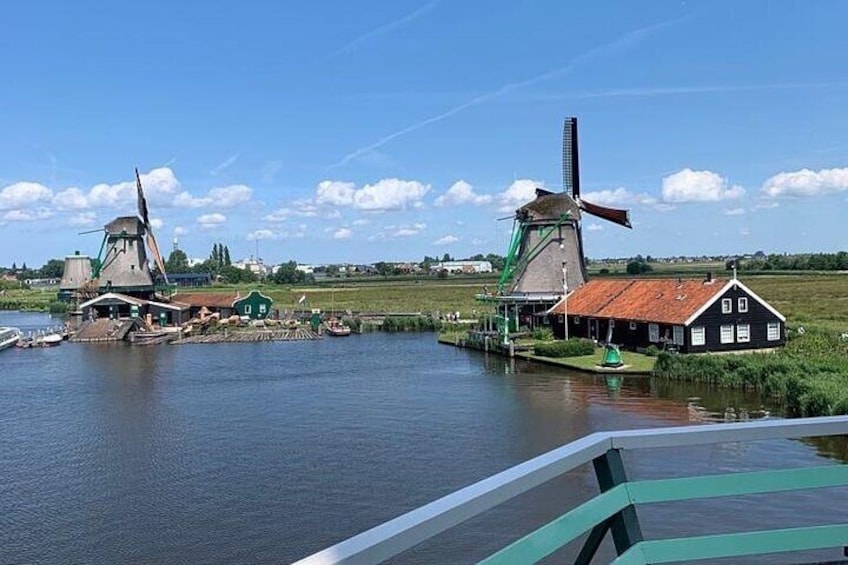 Private Daytrip to Zaanse Schans and Giethoorn from Amsterdam