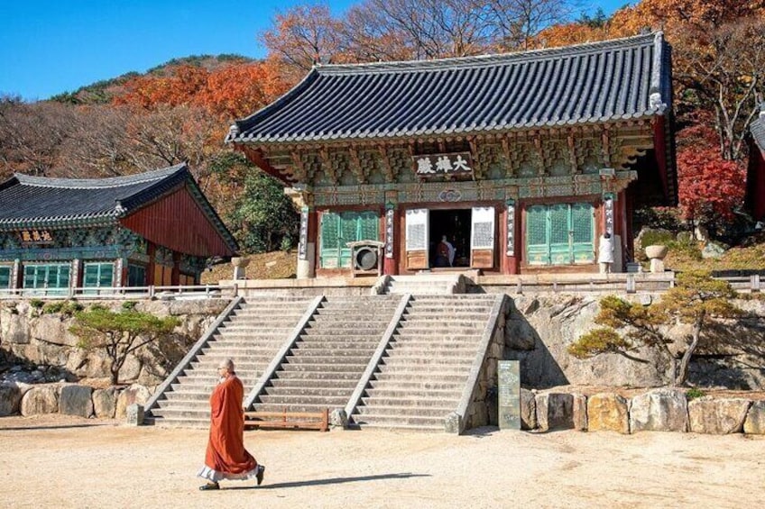 Busan Bumeosa temple