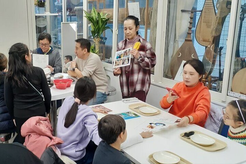 Exclusive Pearl Jewelry Making Activity in Tokyo