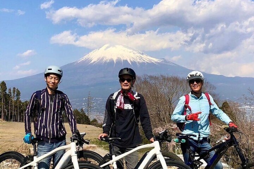 Mt. Fuji Historical Village E-Bike Tour