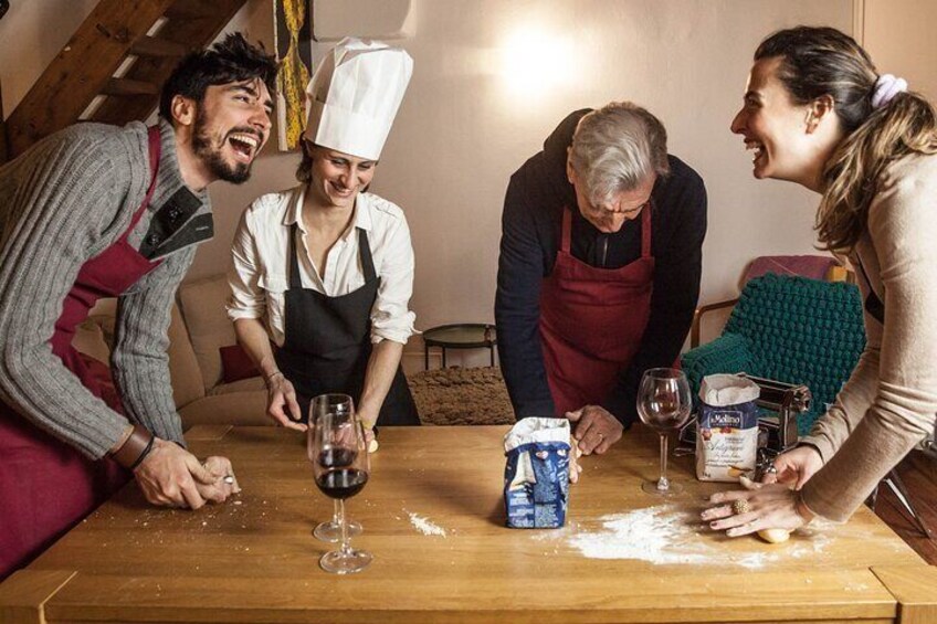 Fresh Homemade Pasta and Tiramisu Cooking Class in Milan