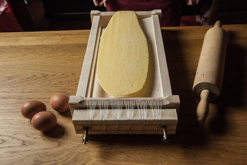 Fresh Homemade Pasta and Tiramisu Cooking Class in Milan