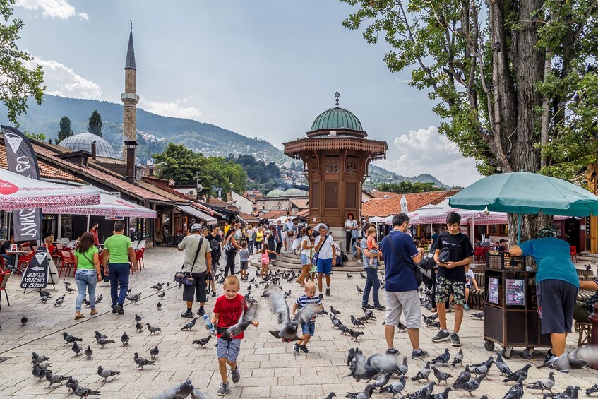 Walking Tour of Sarajevo's Historic Town with Bosnian Food & Coffee