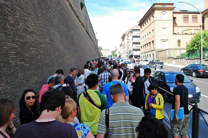 Skip the Line : Ticket to the Vatican Museum & sistine chapel,