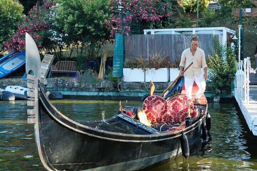 Half-Hour Private Gondola in Rome