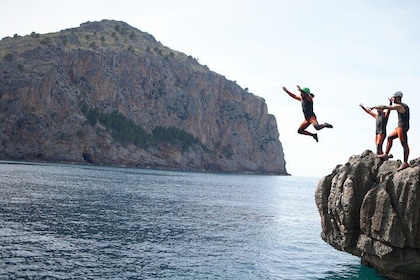 Explore Mallorcan Coast in a Coasteering Tour