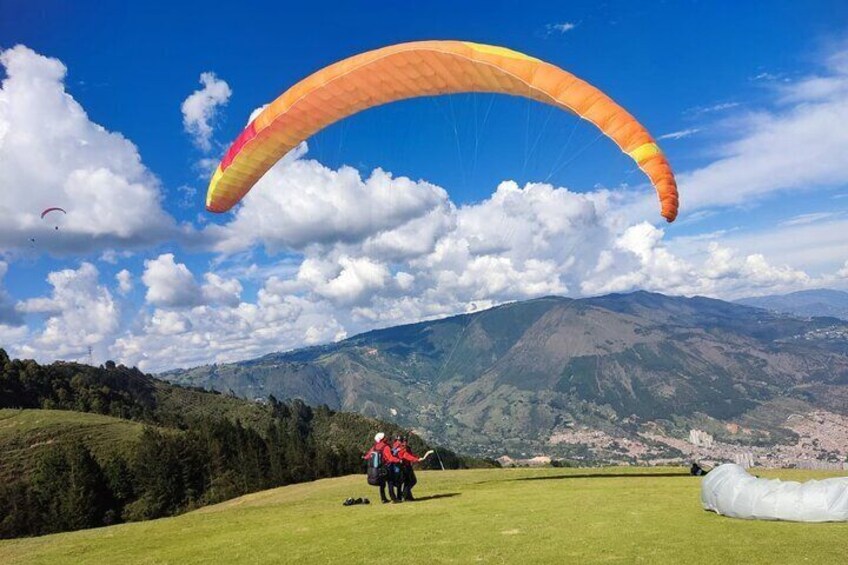 Go Paragliding in Medellín