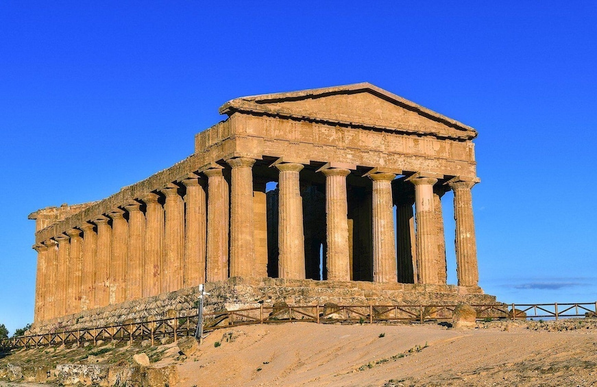 Picture 2 for Activity Agrigento: Valle dei Templi Fast-Track Ticket & Audio Guide