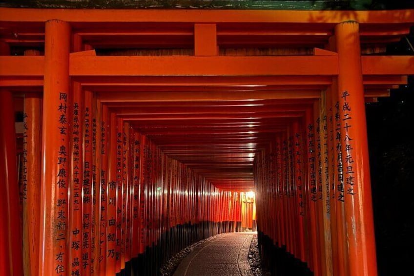 Kyoto Fushimi-Inari Night Walking Tour