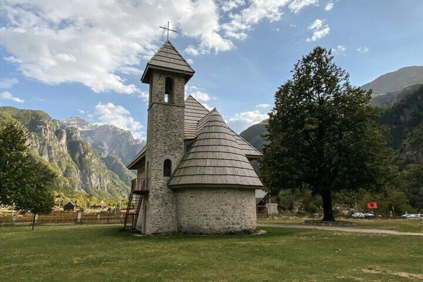 3-Day Hiking Tour of Theth and Valbona Valley