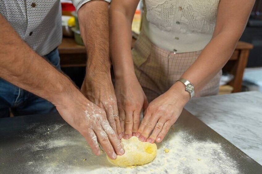 Cooking Class and Lunch in a Medieval Court in Valpolicella