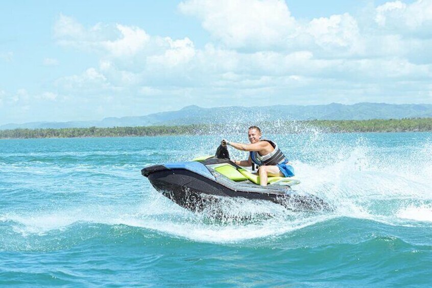 Jet Ski and Montaña Redonda Adventure