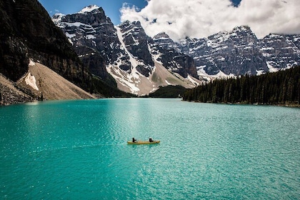 Moraine Lake & Louise Private Tour & Icefields Paddle