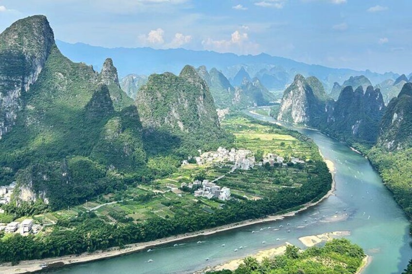 Day Tour in Yangshuo and Li River