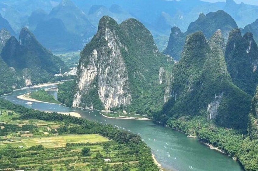 Day Tour in Yangshuo and Li River