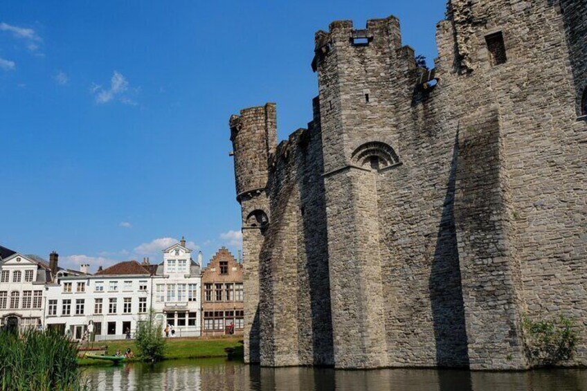 Explore Ghent in 60 minutes with Local