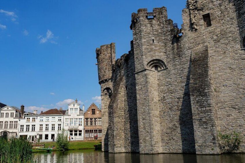 Explore Ghent in 60 minutes with Local