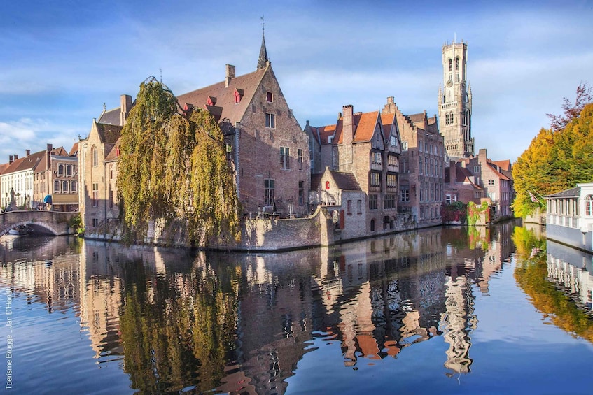 Picture 2 for Activity Brussels: Tour Bruges & Ghent with Cruise + Chocolate visit